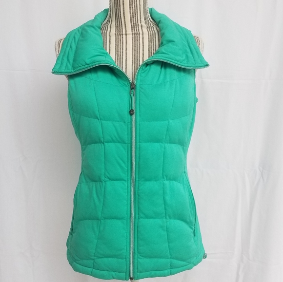 Athleta Jackets & Blazers - Athleta puffer vest sz S